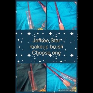 Jeffree Star make up brush